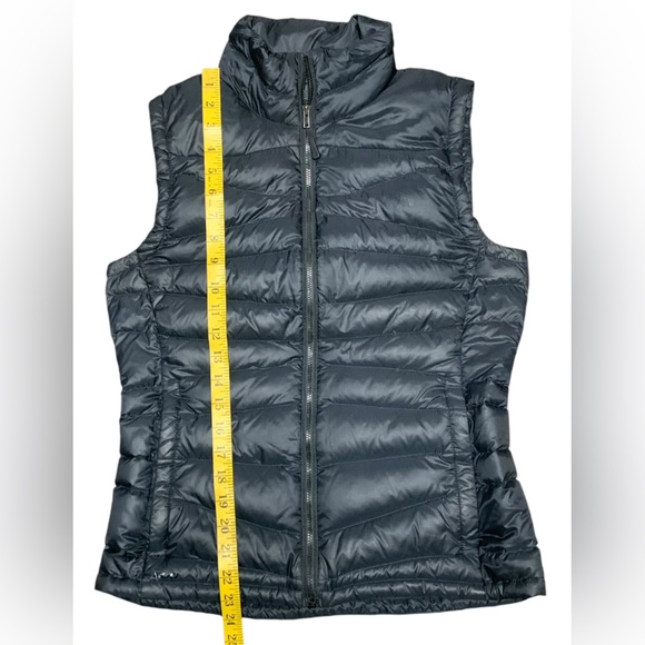The NorthFace, Down Vest - Picture 13 of 13